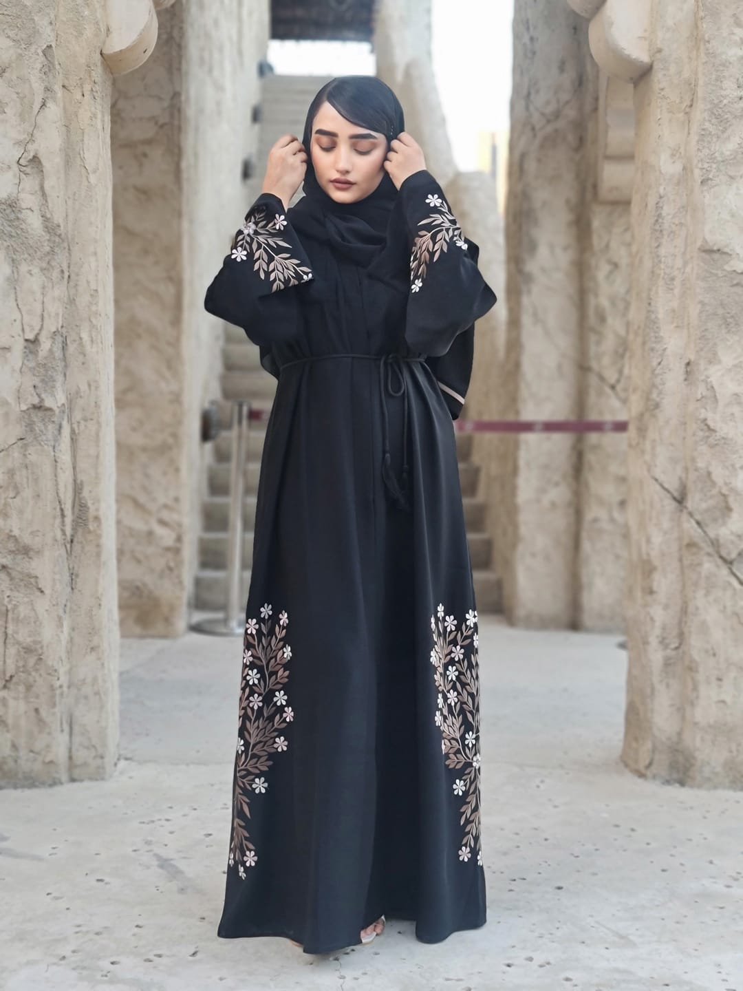 FLORAL EMBROIDED ABAYA