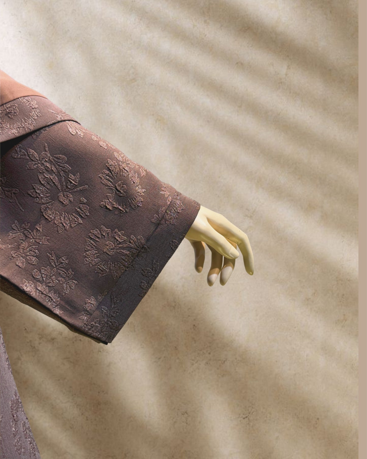 BROWN INPRINTED ABAYA