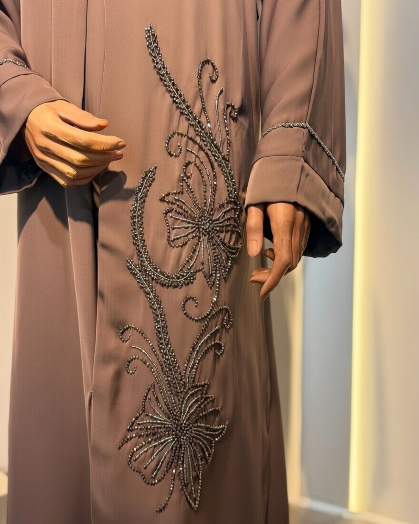 CENTRALSOUQ'S MAUVE HANDCRAFTED ABAYA