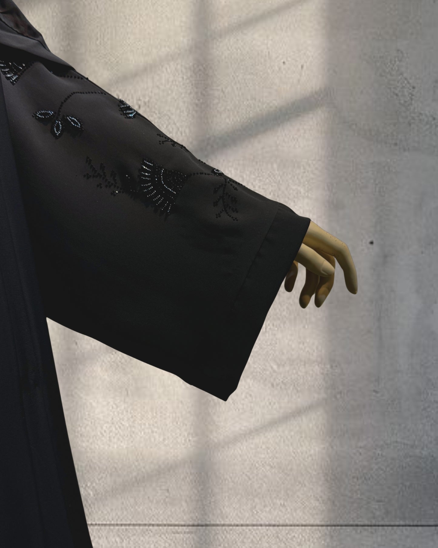 CENTRALSOUQ'S MID DREAM ABAYA