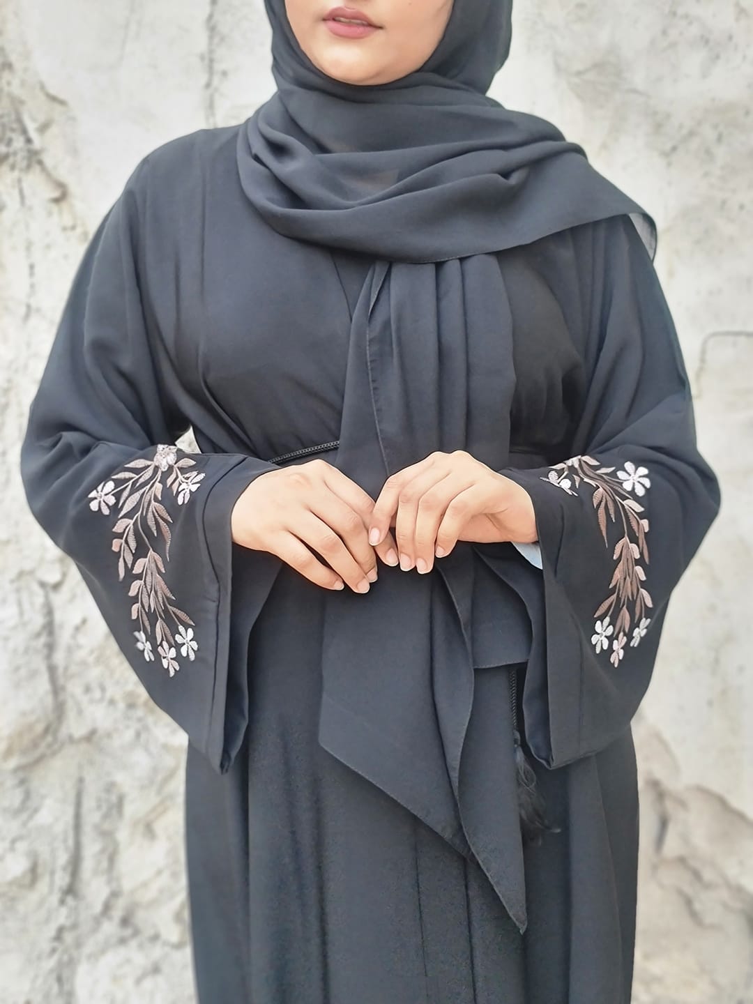 FLORAL EMBROIDED ABAYA