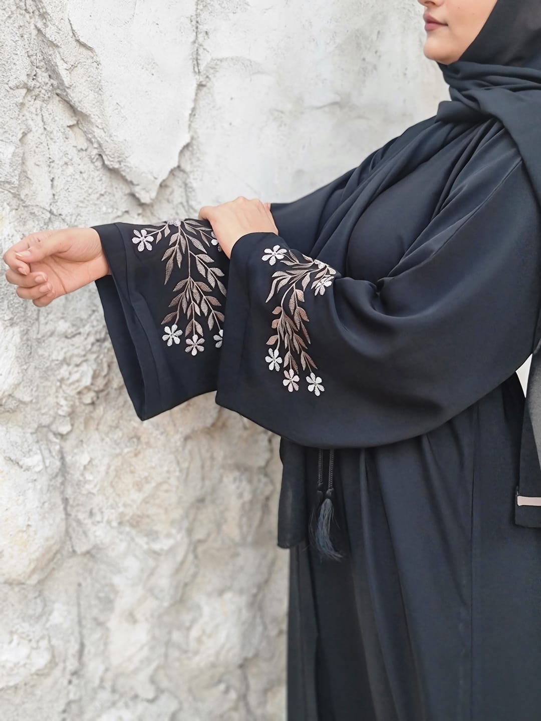 FLORAL EMBROIDED ABAYA