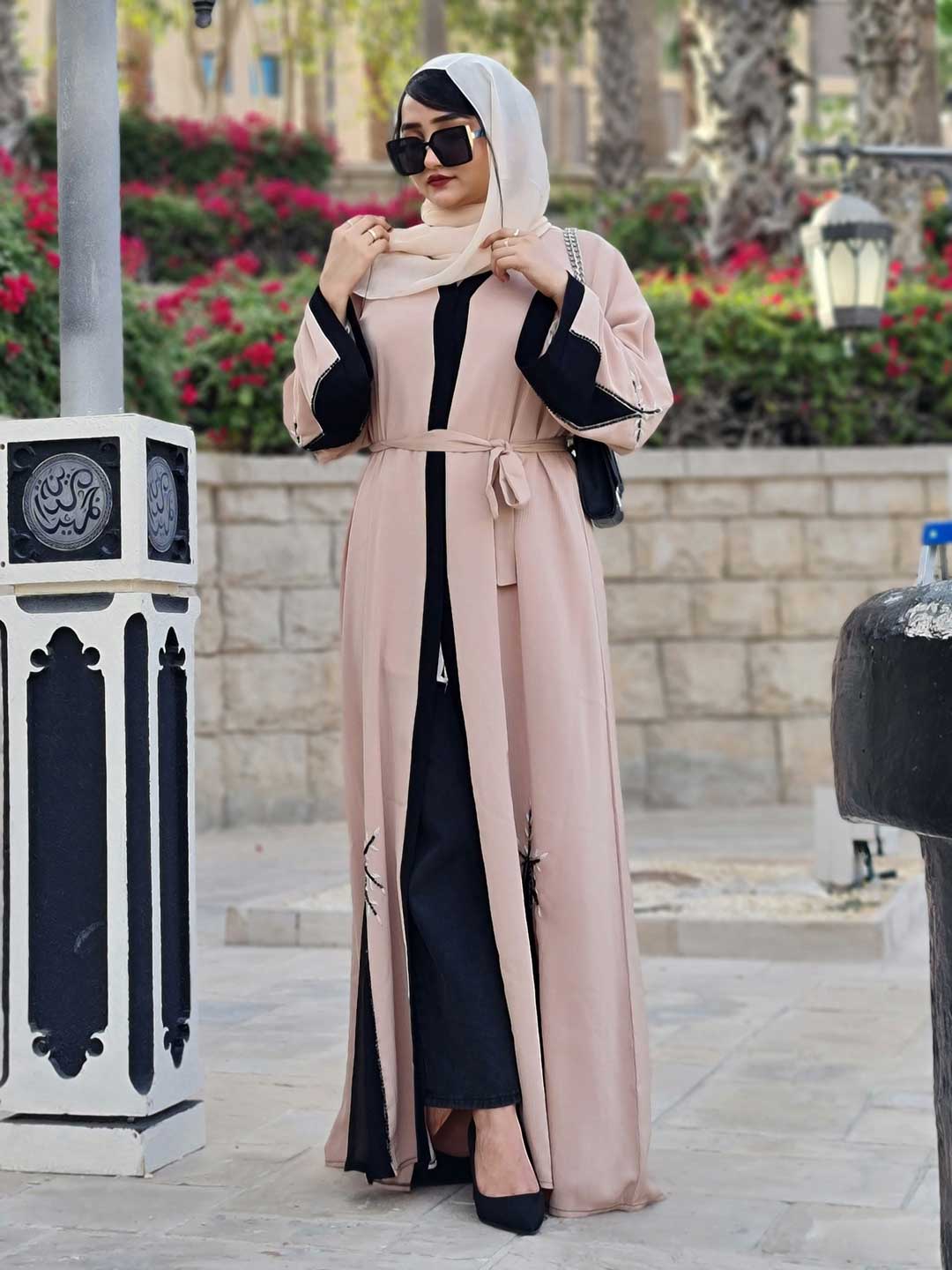Desert Rose Abaya - Contemporary Modesty Redefined