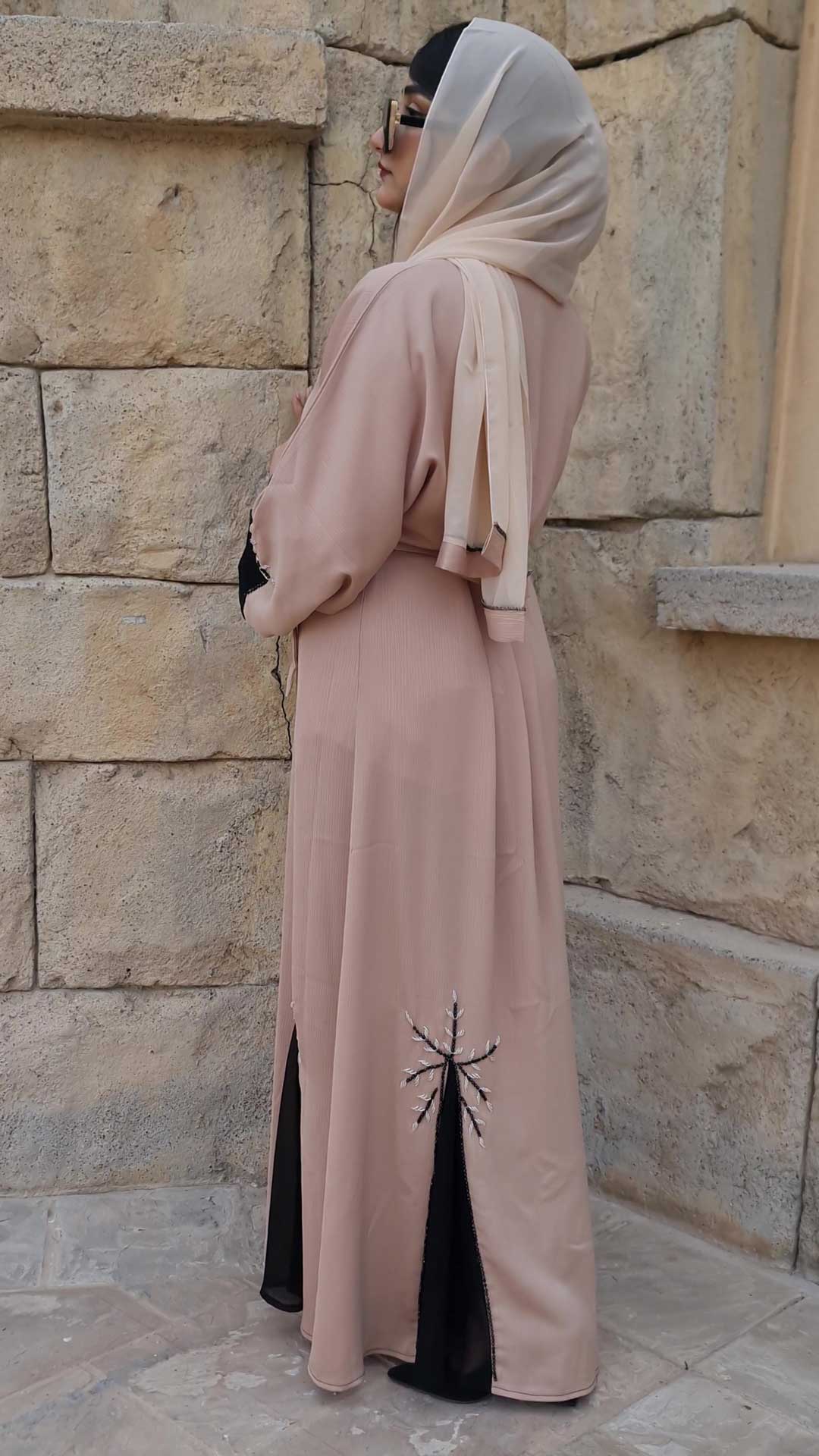 Desert Rose Abaya - Contemporary Modesty Redefined