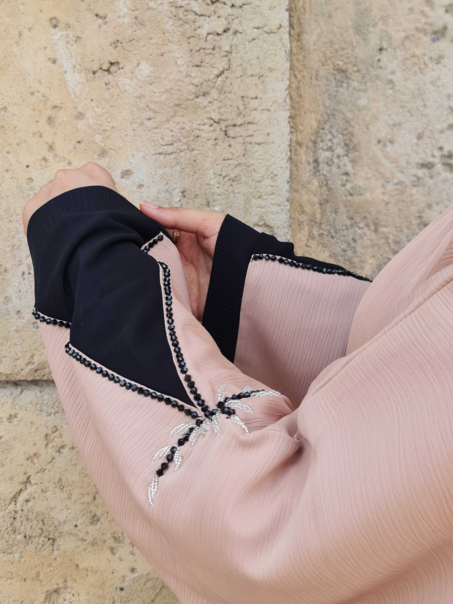 Desert Rose Abaya - Contemporary Modesty Redefined